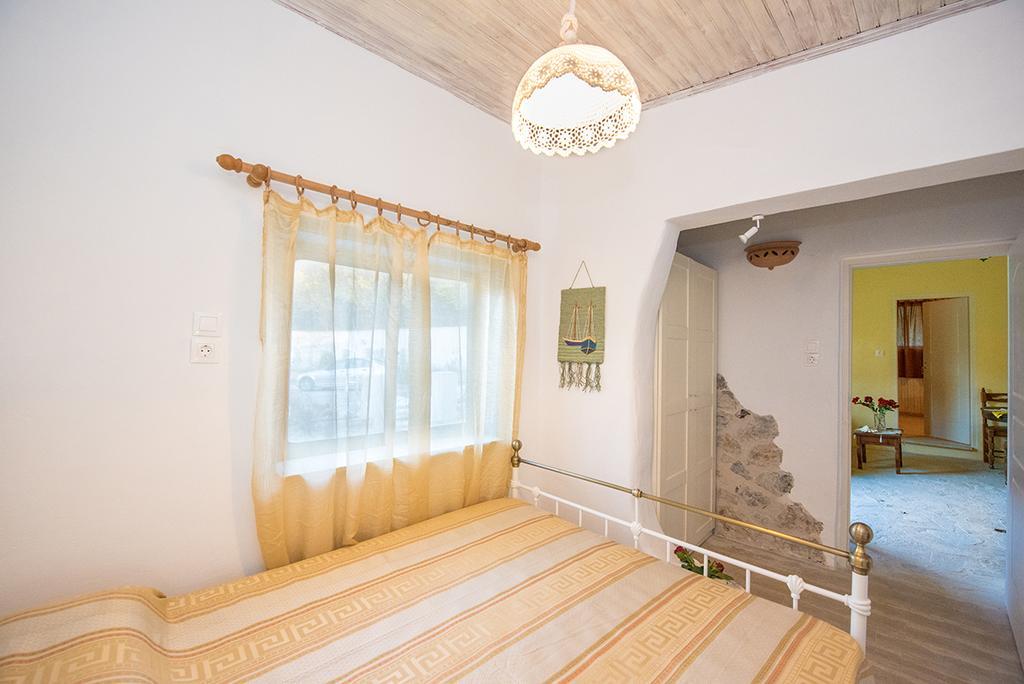 Argo, Feakia Agios Gordios (Corfu)